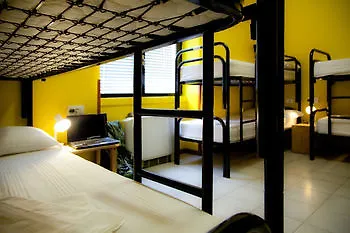 New Generation Hostel Navigli Milano ミラノ